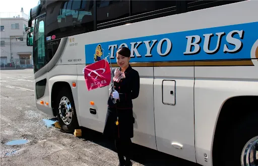 東京バス株式会社の制服の魅力